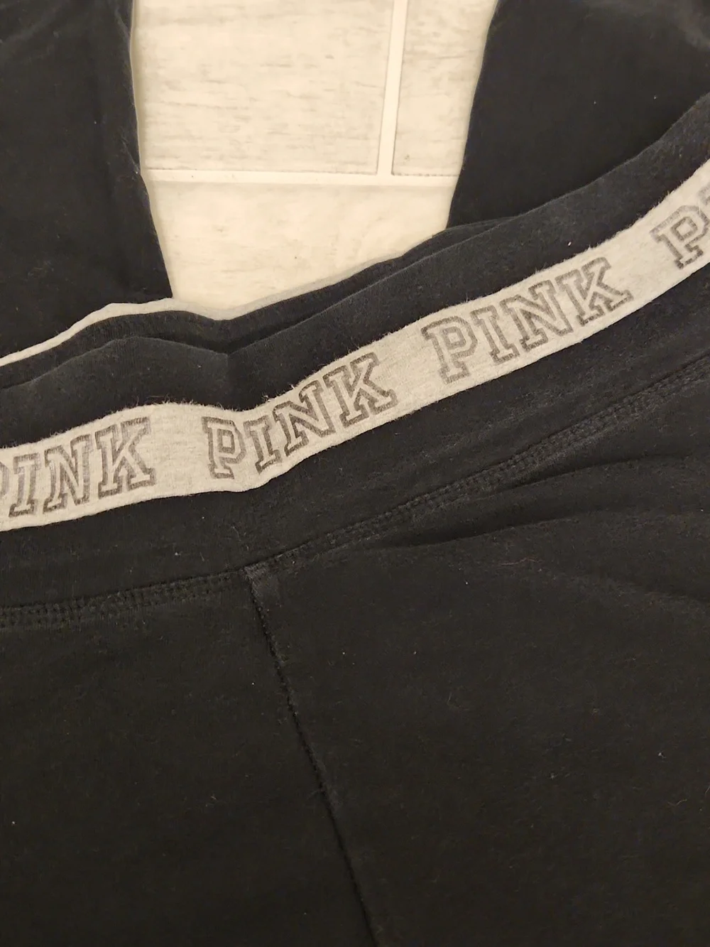 🐻 PINK Black Logo Waistband Leggings - Picture 2 of 5